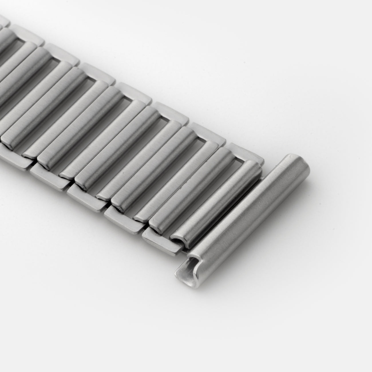 Carese Original Bamboo Bracelet - Time Curated